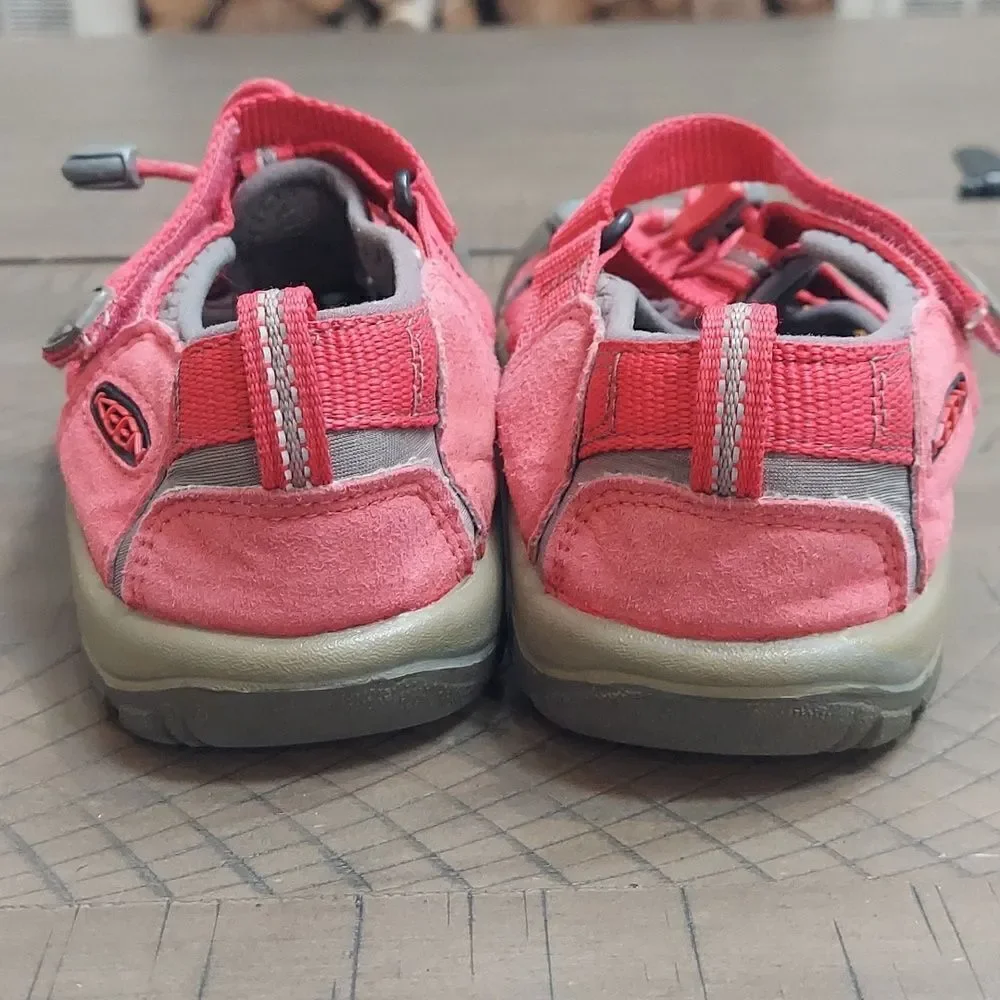 Keen sandals pre